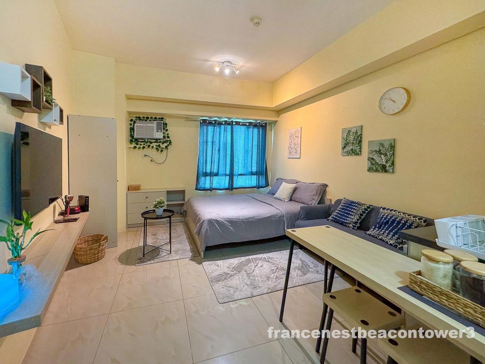 Modern Condo Living In Makati Манила Экстерьер фото
